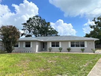 Main picture of 19 Sea Bass Ln