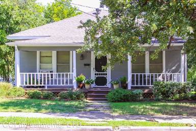 Main picture of 416 W Highland St