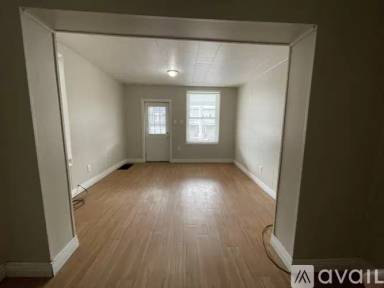 Main picture of 543 Woodland Ave