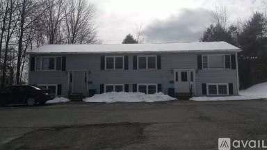 Main picture of 326 Center St