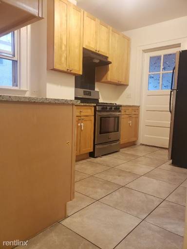 Main picture of 17 Lockwood Ave