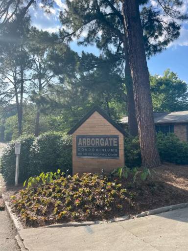 Main picture of 115 Biscayne Dr NW