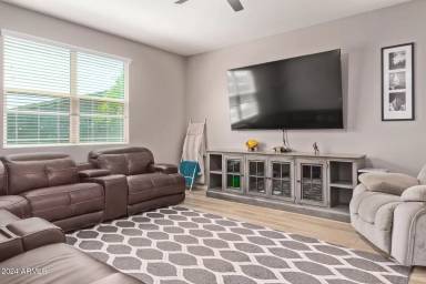 Main picture of 547 W Panola Dr