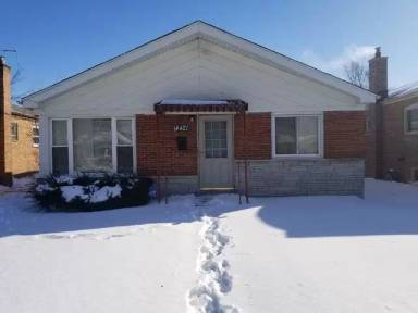 Main picture of 14401 Kimbark Ave