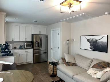 Main picture of 2901 Livingston Ave