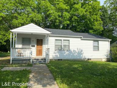Main picture of 402 S Highland St