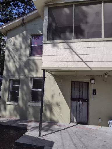 Main picture of 1433 W 13th St