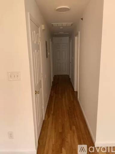 Main picture of 360 S 19th St