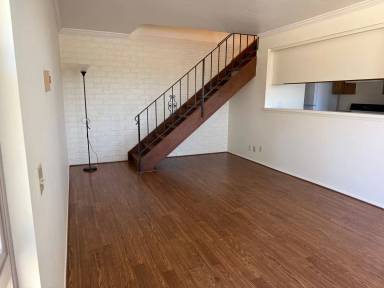 Main picture of 5911 Birch St