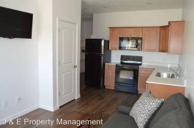 Main picture of Cedar Pointe Studnet Housing