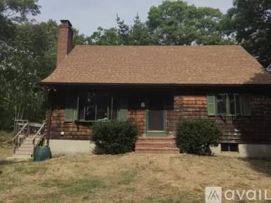 Main picture of 11 Ridgewood Ter