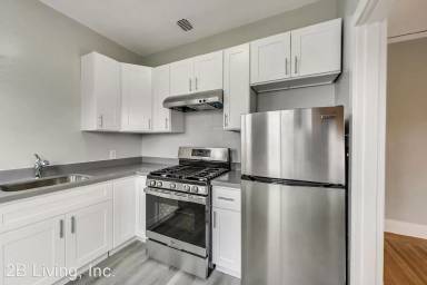 Main picture of 827 Warfield Ave