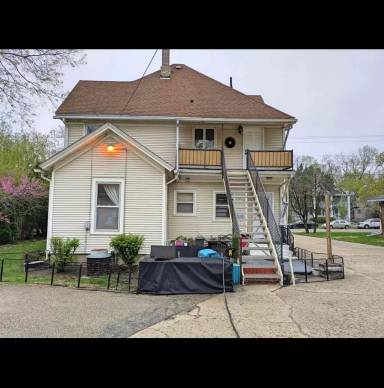 Main picture of 613 Wisconsin Ave