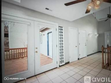 Main picture of 501 Oak Hill Dr