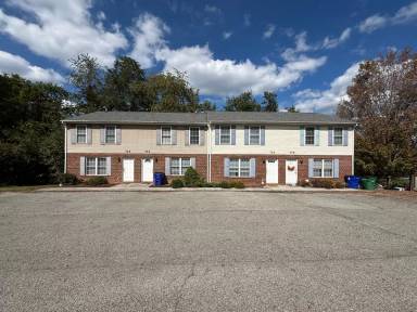 Main picture of 755 E Main St