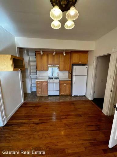 Main picture of 410 Elizabeth St