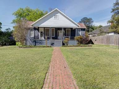 Main picture of 917 Oakview Ave