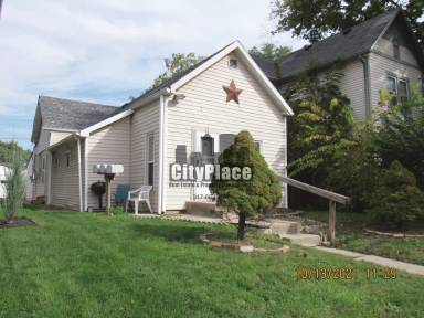 Main picture of 318 Parkway Ave