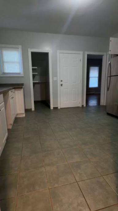 Main picture of 836 Congress Ave