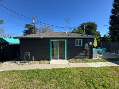 Main picture of 1709 Ventura St