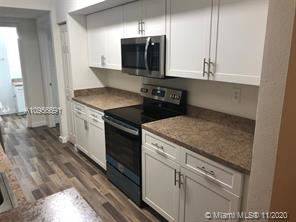 Main picture of 11630 SW 2nd St
