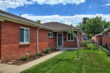 Main picture of 2468 S Marion St