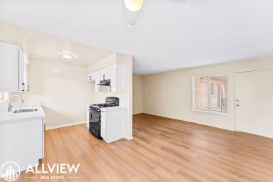 Main picture of 221 10th St