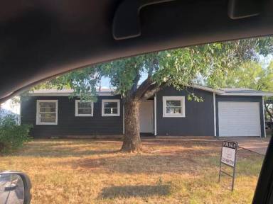 Main picture of 5213 Encino Rd