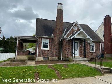 Main picture of 124 Elm St