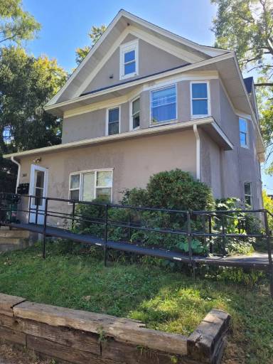 Main picture of 344 Jenks Ave