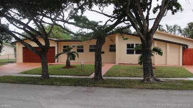 Main picture of 5006 SW 90th Way