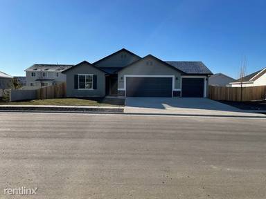 Main picture of 7643 E Shields Dr