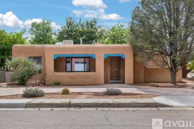 Main picture of 341 Fontana Pl NE