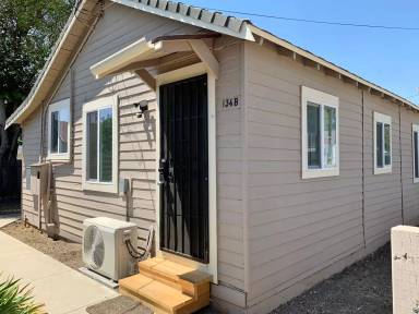 Main picture of 134 Vine St