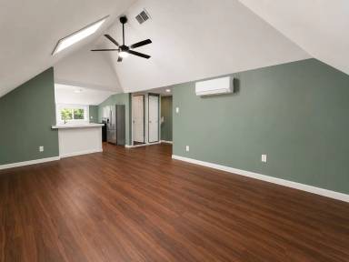 Main picture of 621 High St SE
