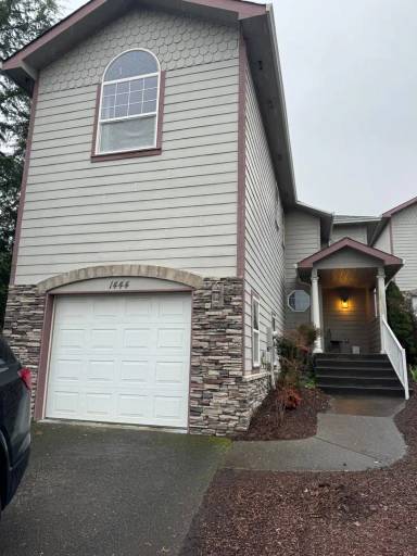 Main picture of 1444 Four Seasons Dr