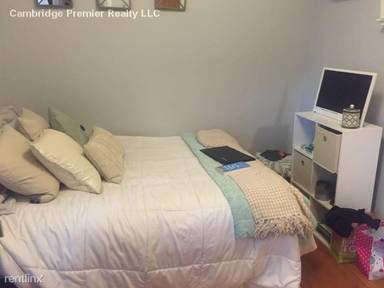 Main picture of 78 Newton St