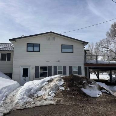 Main picture of 8760 S 500 W