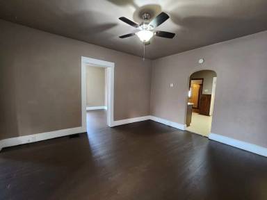 Main picture of 1606 7th Ave