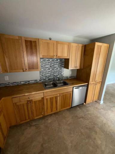 Main picture of 1111 Crawford St