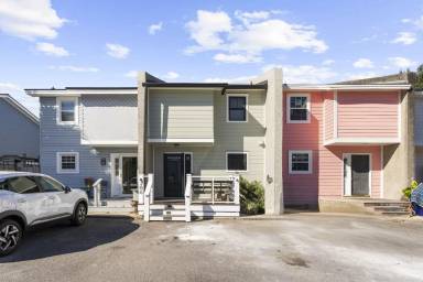Main picture of 706 Nora Ln