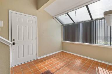 Main picture of 9600 Royal Ln