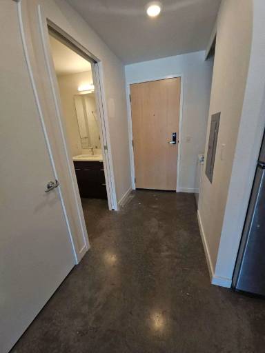Main picture of 4750 N Albina Ave