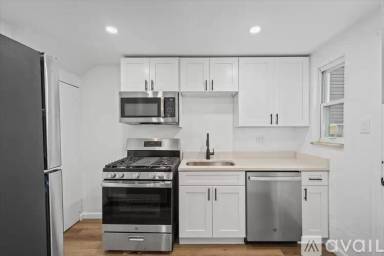 Main picture of 1419 Dagmar Ave