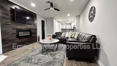 Main picture of 6476 Voyles Dr