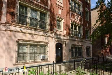 Main picture of 2536 N Sawyer Ave Apartments