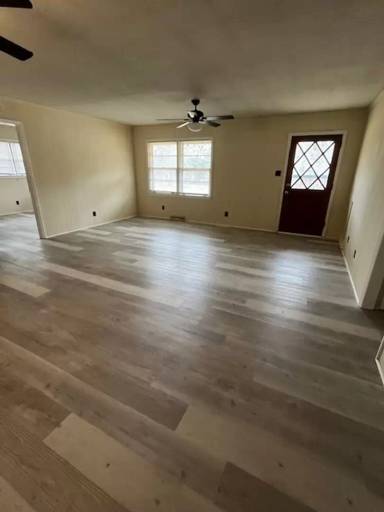 Main picture of 1758 Locke Ln