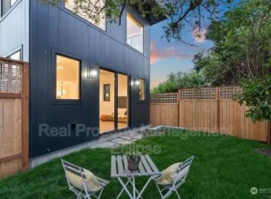 Main picture of 2528 27th Ave W