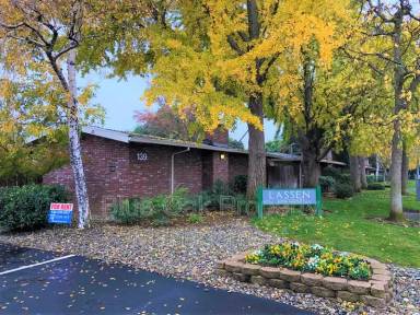 Main picture of 139 W Lassen Ave