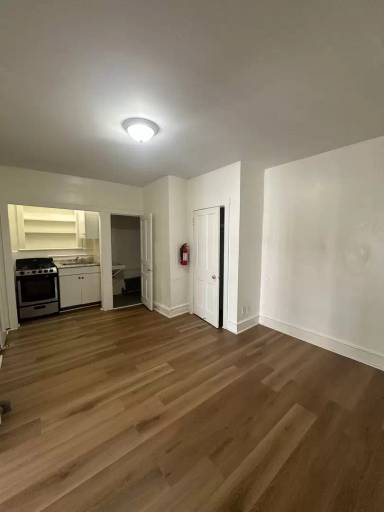 Main picture of 72 Nyack Ave